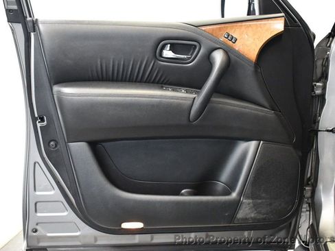 Used 2014 INFINITI QX80 4WD w/ Theater Package image 8