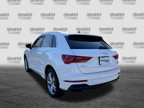 Used 2023 Audi Q3 2.0T Premium w/ Convenience Package image 8