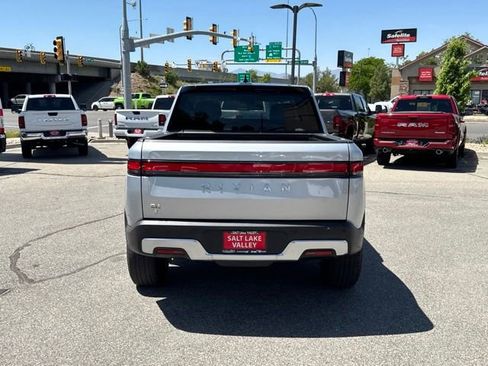 Used 2023 Rivian R1T Adventure AWD/4WD image 6