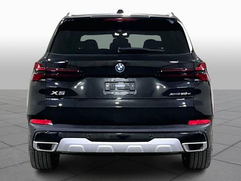 New 2026 BMW X5 xDrive50e w/ Premium Package AWD/4WD image 4