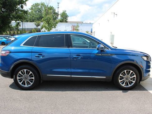 Used 2021 Lincoln Nautilus Reserve w/ Cargo Utility Package FWD image 32