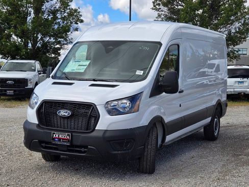 New 2026 Ford Transit 250 148 Medium Roof RWD image 3
