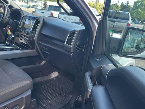 Used 2017 Ford F150 XLT w/ Equipment Group 302A Luxury AWD/4WD image 25