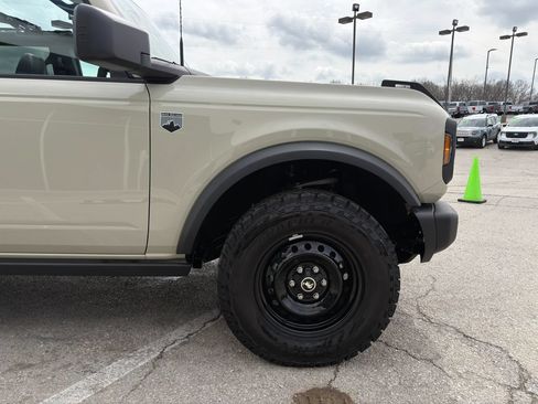 New 2026 Ford Bronco Big Bend w/ Black Diamond Package AWD/4WD image 9