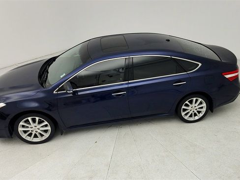 Used 2013 Toyota Avalon XLE Touring image 37