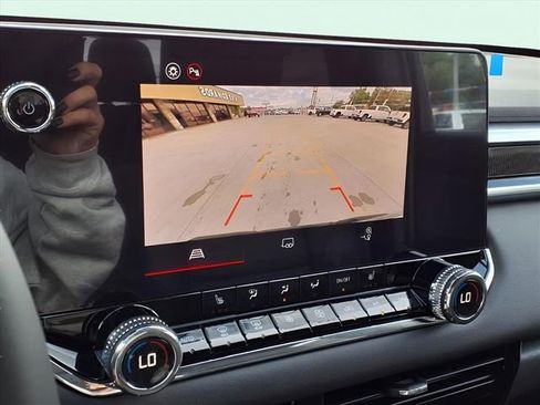 New 2026 GMC Canyon Elevation w/ Convenience Package image 12