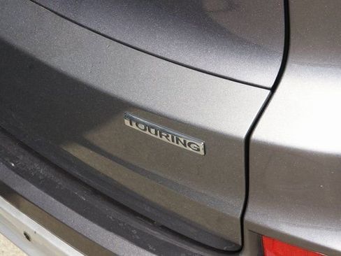 Used 2016 Honda CR-V Touring image 9
