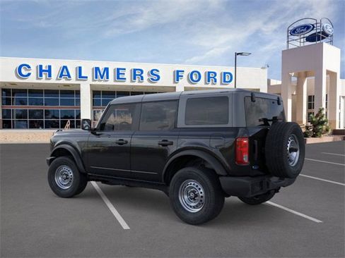 New 2025 Ford Bronco 4-Door image 4