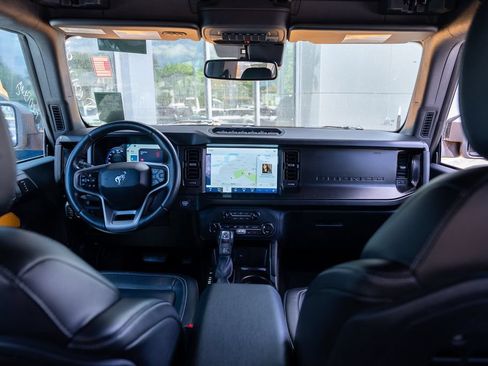 Used 2021 Ford Bronco First Edition AWD/4WD image 23
