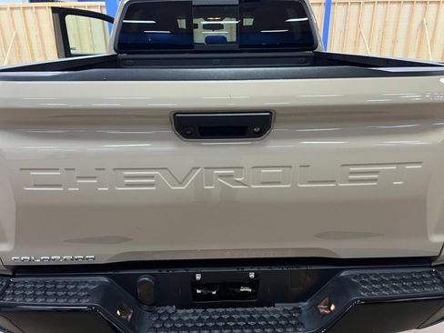 Used 2024 Chevrolet Colorado Trail Boss AWD/4WD image 18