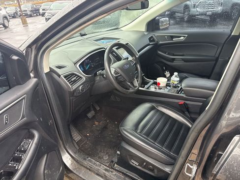 Used 2020 Ford Edge SEL image 6