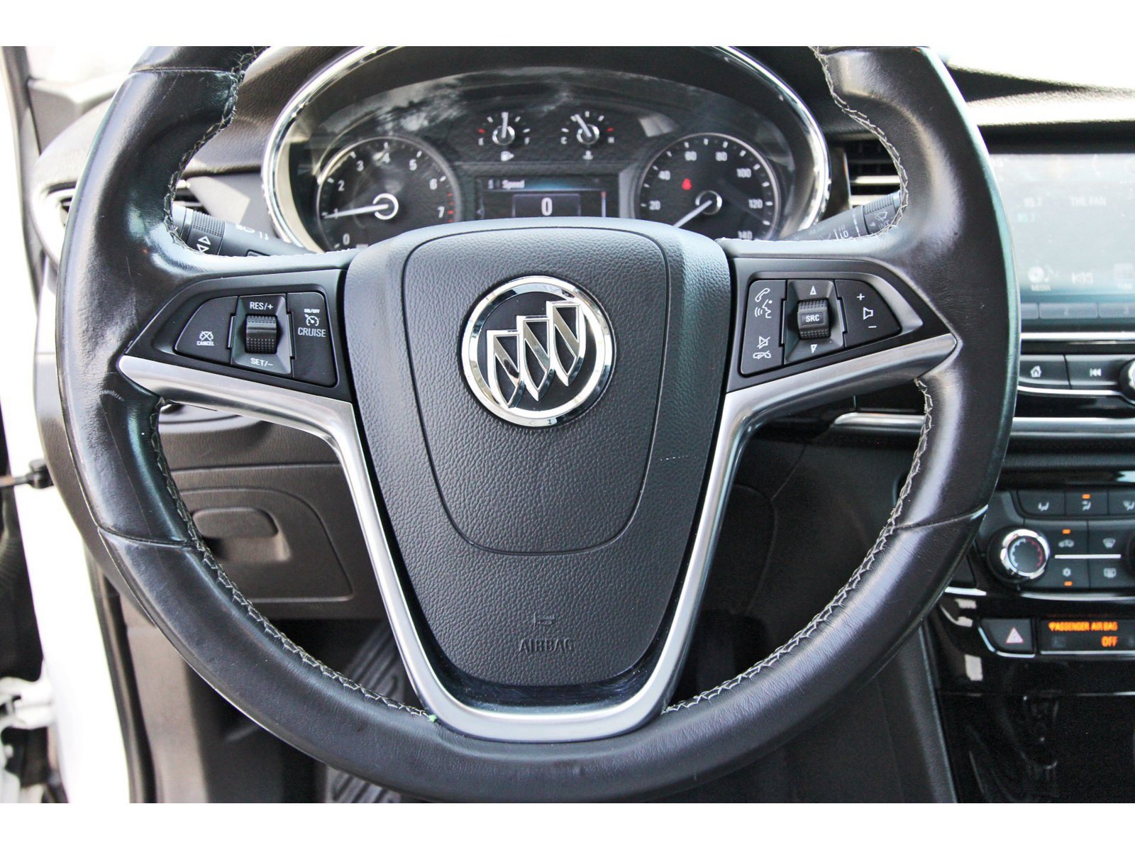 Used 2020 Buick Encore Preferred FWD image 18