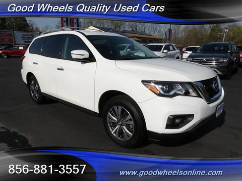 Used 2019 Nissan Pathfinder SV w/ SV Tech Package AWD/4WD image 3