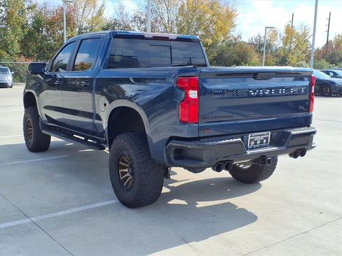 Used 2022 Chevrolet Silverado 1500 LT Trail Boss w/ Convenience Package II image 9