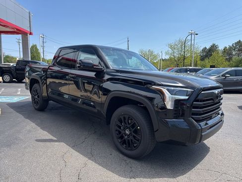 New 2026 Toyota Tundra 4x4 CrewMax image 8