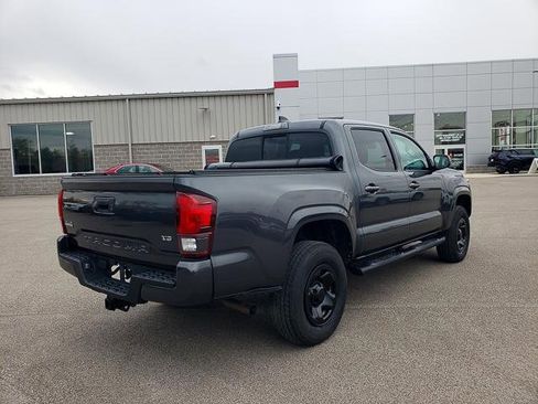 Used 2021 Toyota Tacoma SR image 5