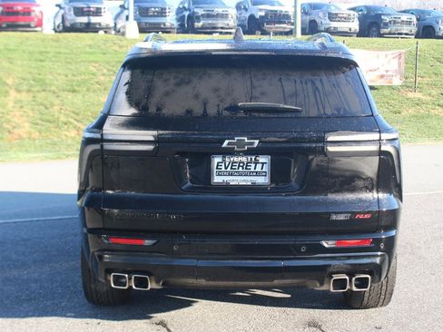 Used 2024 Chevrolet Traverse RS w/ LPO, Floor Liner Package image 6