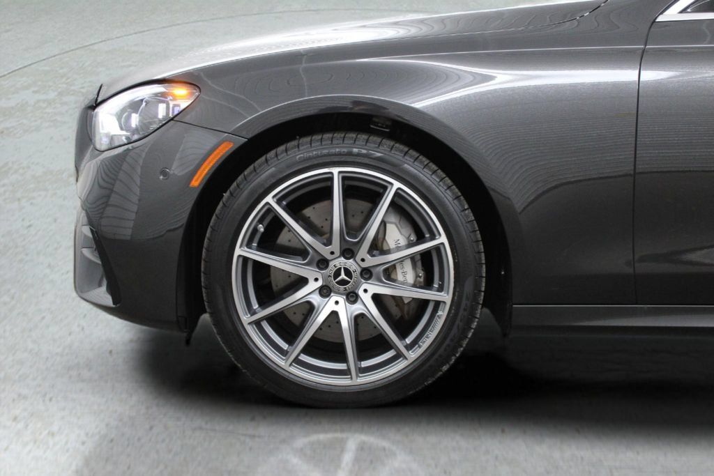 Used 2023 Mercedes-Benz E 450 4MATIC Sedan image 6