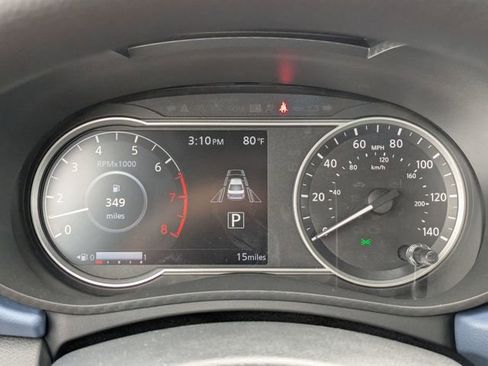 New 2025 Nissan Versa SV w/ Trunk Package image 20