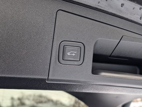 Used 2023 Cadillac XT4 Sport image 43