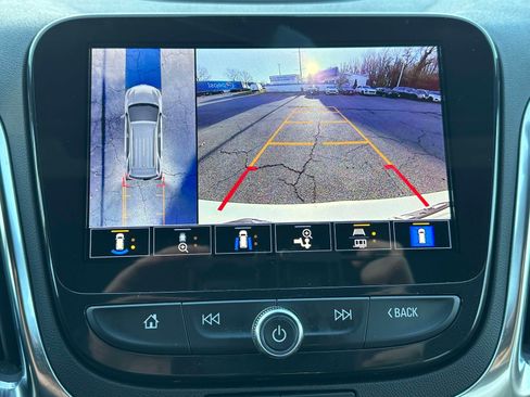 Certified 2024 Chevrolet Equinox Premier image 11