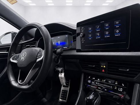 Used 2026 Volkswagen Jetta Sport FWD image 23