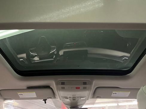 New 2025 Volkswagen Taos SE image 10