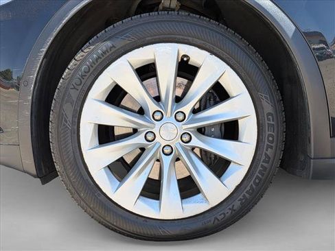 Used 2018 Tesla Model X 100D AWD/4WD image 7
