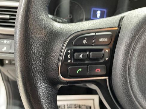 Used 2018 Kia Optima LX FWD image 26