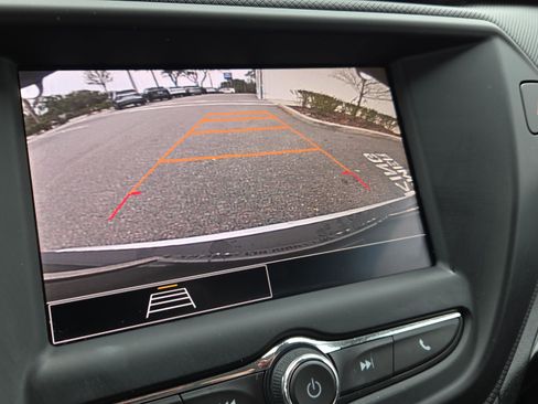 Used 2023 Chevrolet TrailBlazer LT image 24