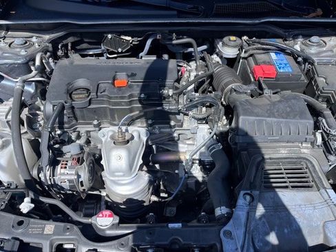 Used 2023 Honda Civic LX image 5