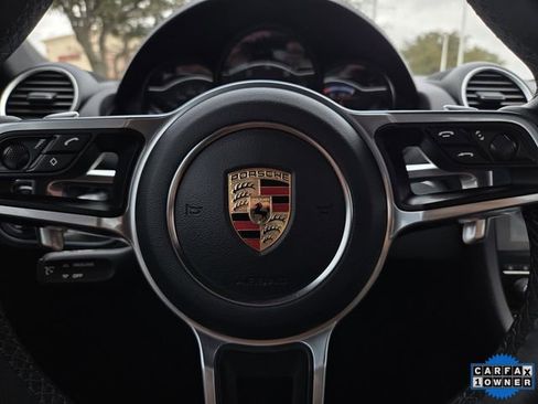 Used 2025 Porsche 718 Cayman w/ Premium Package image 24