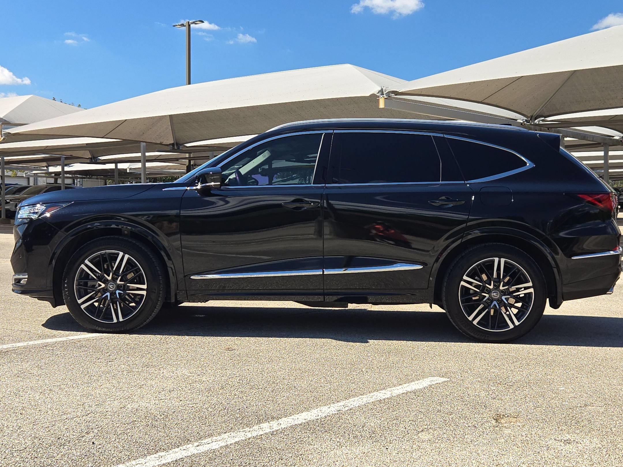 Certified 2026 Acura MDX w/ Advance Package AWD/4WD image 6