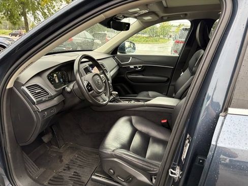 Used 2020 Volvo XC90 T6 Momentum AWD/4WD image 10