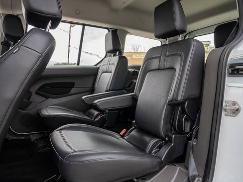 Used 2022 Ford Transit Connect XL image 13