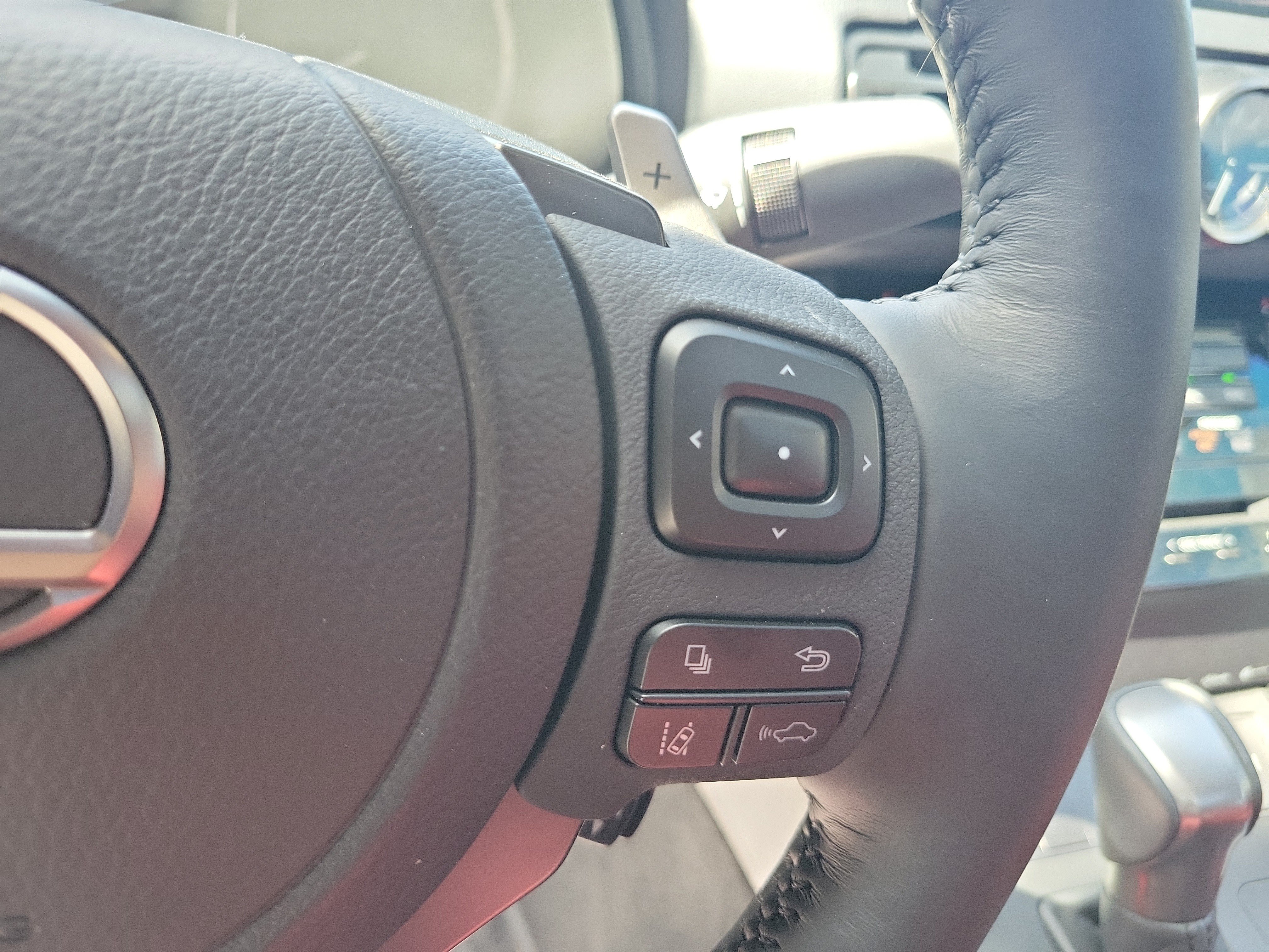 Used 2025 Lexus IS 350 F Sport w/ Accessory Package 2 RWD image 26