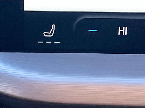 Used 2024 Ford Escape Platinum w/ Premium Technology Package image 21