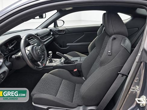 Used 2023 Toyota GR86 RWD image 10