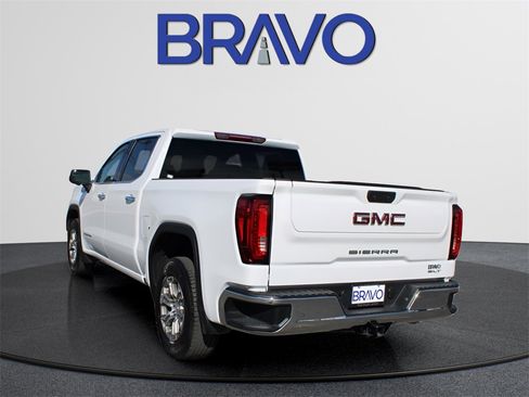 Used 2024 GMC Sierra 1500 SLT image 7