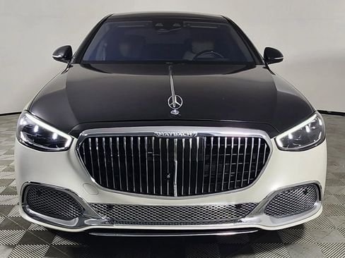 Used 2022 Mercedes-Benz S 580 4MATIC Sedan image 3