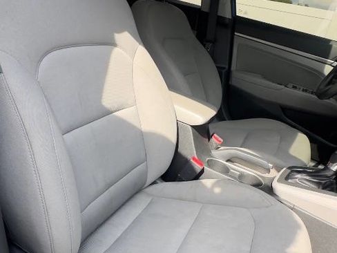 Used 2018 Hyundai Elantra SEL FWD image 13