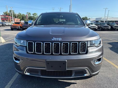 Certified 2018 Jeep Grand Cherokee Limited AWD/4WD image 2