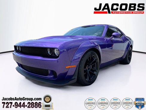 Used 2023 Dodge Challenger R/T Scat Pack RWD image 1