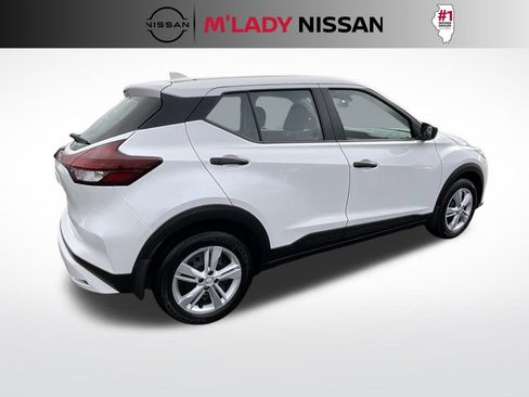 Certified 2025 Nissan Kicks Play S image 7