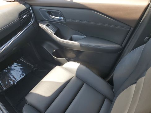 Certified 2023 Nissan Rogue SL image 12