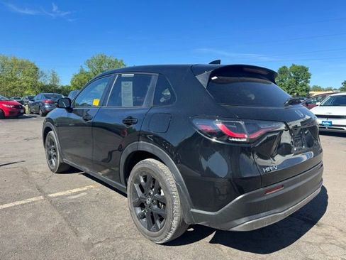 Used 2023 Honda HR-V Sport image 4