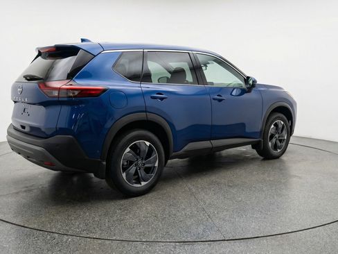 Used 2025 Nissan Rogue SV AWD/4WD image 9