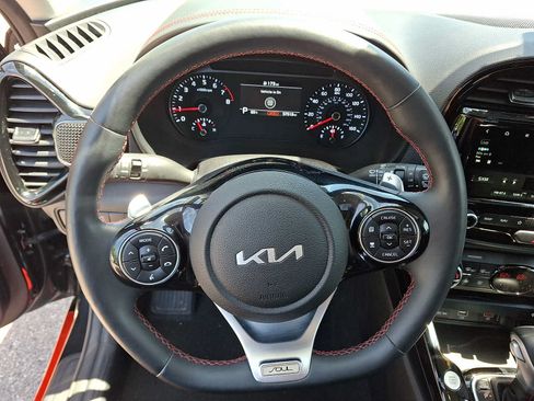 Used 2022 Kia Soul Turbo FWD image 21