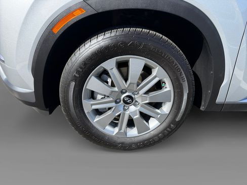 Used 2023 Hyundai Palisade SEL FWD image 9