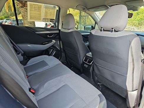 Certified 2022 Subaru Outback Premium AWD/4WD image 11